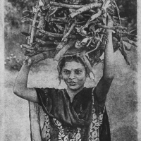 Gumoil Indian woman